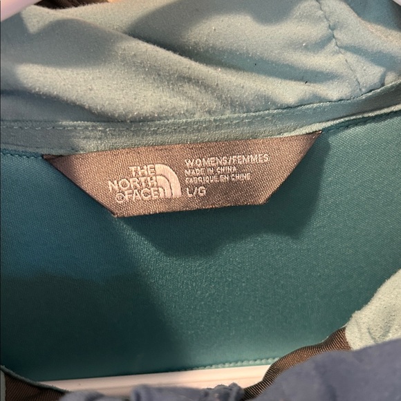 The North Face Blue and Burgundy Jacket - Picture 6 of 9